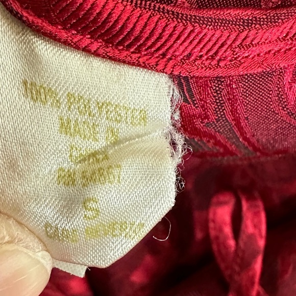 VTG Victoria’s Secret red Slip dress chemise Size S - Picture 6 of 7